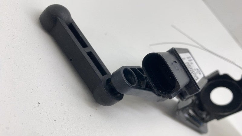 125097600B ⭕ 24-25 Cybertruck Rear Right Side Suspension Height Level Sensor 1250976-00-B