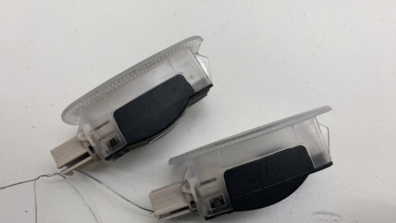 A0028202101 2012-2019 Mercedes-Benz GLE350 Front Left & Right Interior Courtesy Lamp Light