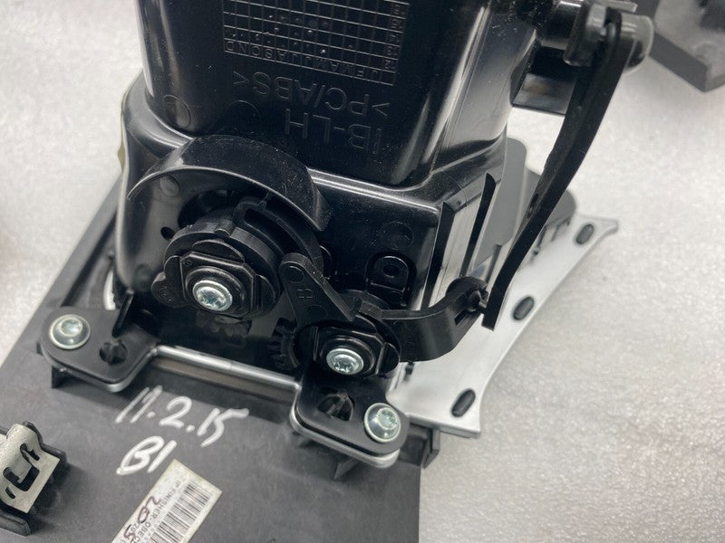 100782100D ⭕12-15 Model S Dash A/C Air Vent Outlet Dashboard Trim 1007831-00-B/1004518-07-F