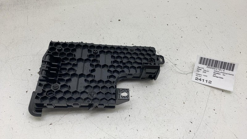 ⭕20-24 Tesla Model Y Right Low Voltage Controller Electronic Module 16