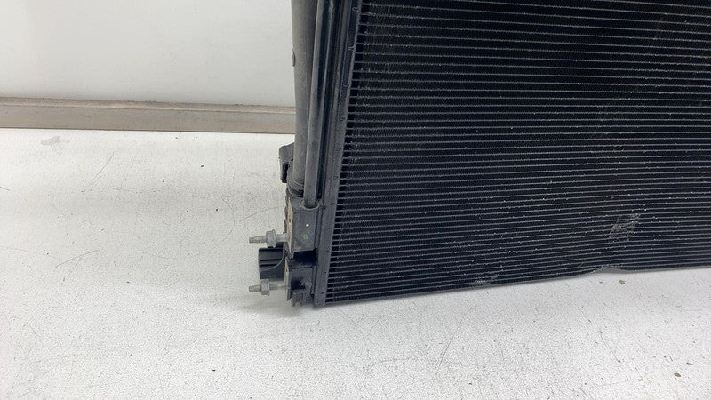 68217321 ⭕ 2017-2024 Chrysler Pacifica Radiator Electric Cooling Fan Shroud Blade & Motor