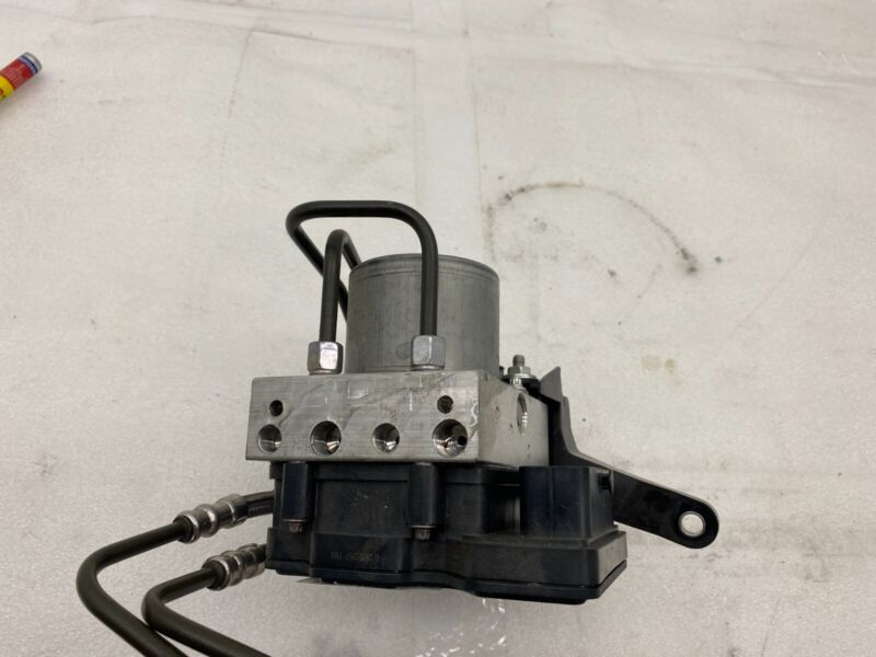 1659474 00 A ⭕ 21-23 Tesla Model S Anti-Lock Brake System ABS Pump Module Unit 1044745-00-B