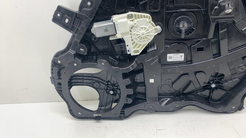 ⭕20-24 Model Y Front Right Door Window Regulator & Motor w/ Carrier 14