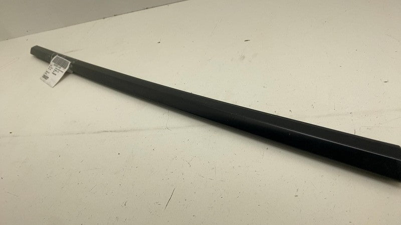 ⭕ 2020-2024 Tesla Model Y Front Right Door Window Outer Belt Assy 1495