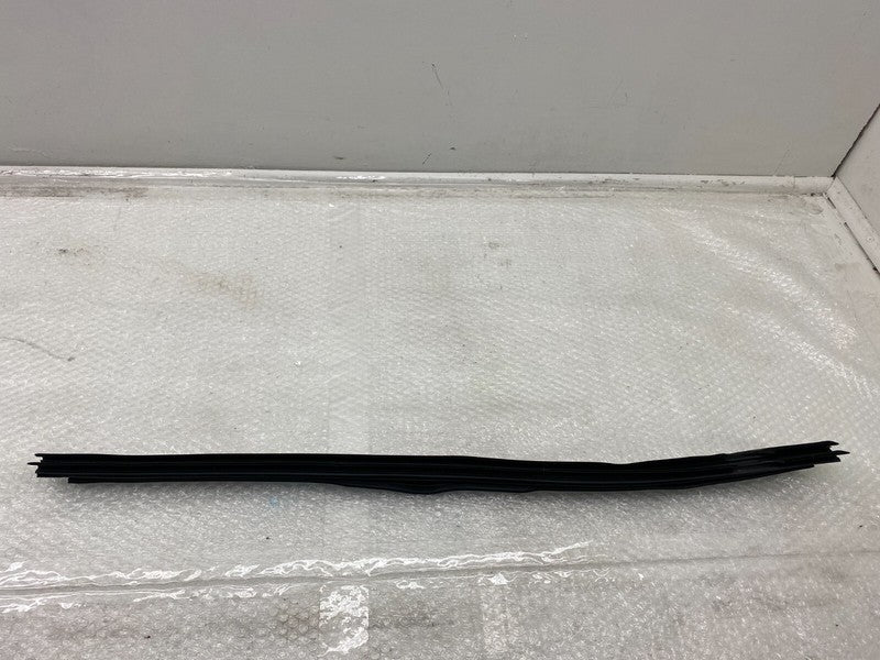 1032179 00 C ⭕ 16-23 Model X Rear Driver Door Window Inner Belt Rubber Seal Left 1032179-00-C