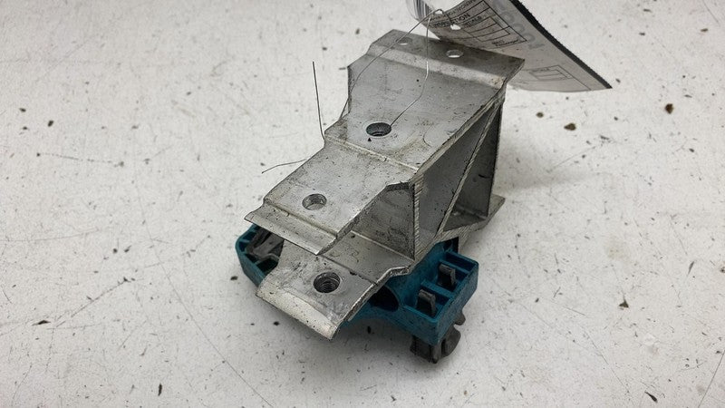 2018-2022 BMW 530e G30 Front Driver Side Bumper Impact Bar Radiator Bracket Left