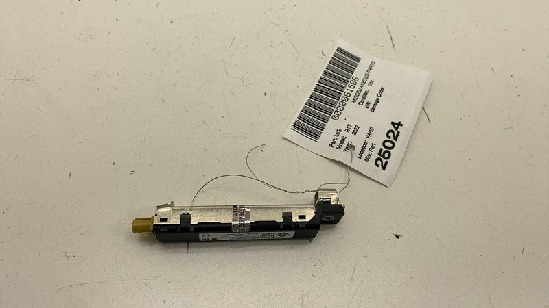 ⭕ 2022-2024 Rivian R1T Rear Antenna Amplifier Control Module Unit OEM