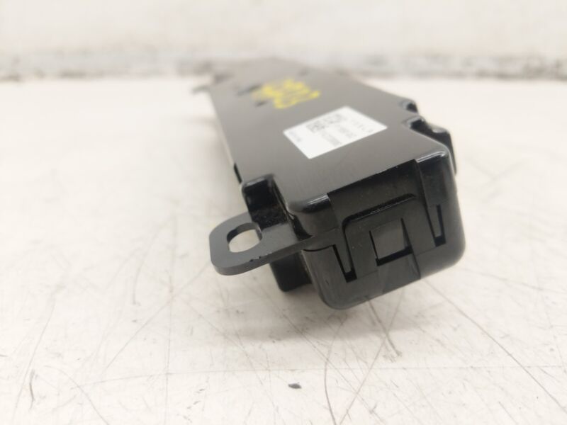 1585601 00 D ⭕ 2017-2023 Tesla Model 3 Y WiFi Bluetooth Antenna Control Module 1585601-00-D