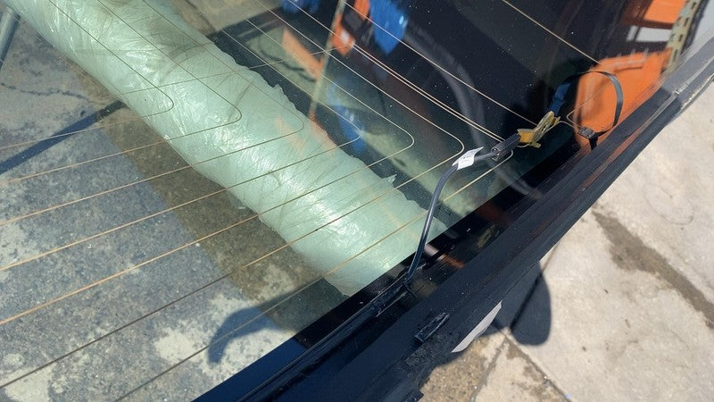 1472925 99 C ⭕ 2017-2020 Tesla Model 3 Rear Trunk Panoramic Backlite Roof Glass Back Section