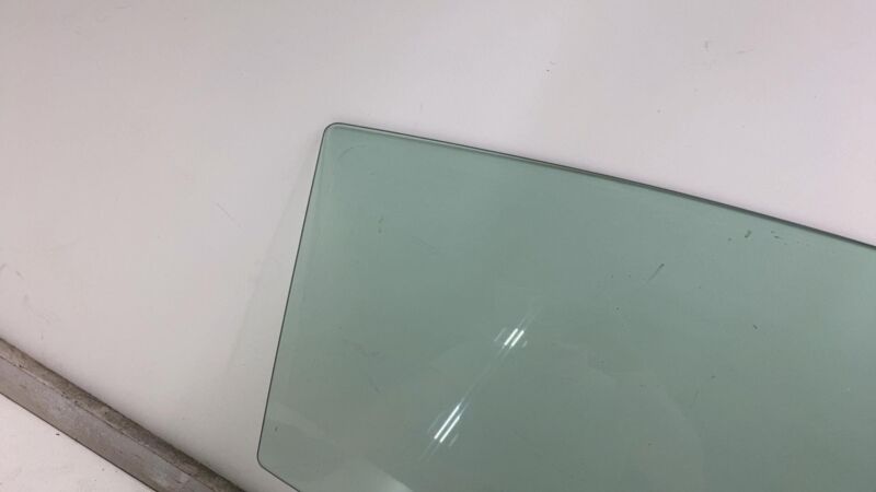 E9 43R-004529 2017-2019 Tesla Model 3 M3 Rear Passenger Door Window Glass Right (Single Pane)