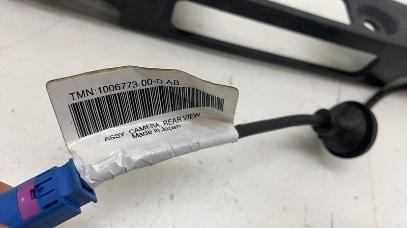 1006773-00-D ⭕ 12-15 Model S MS Rear View Backup Camera w/ Liftgate Trim Molding 1006773-00-D