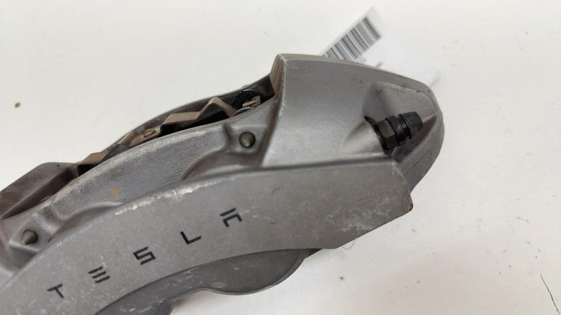 104462200D ⭕ 2017-2023 Tesla Model 3 Front Passenger Side Brake Caliper Right 1044622-00-D