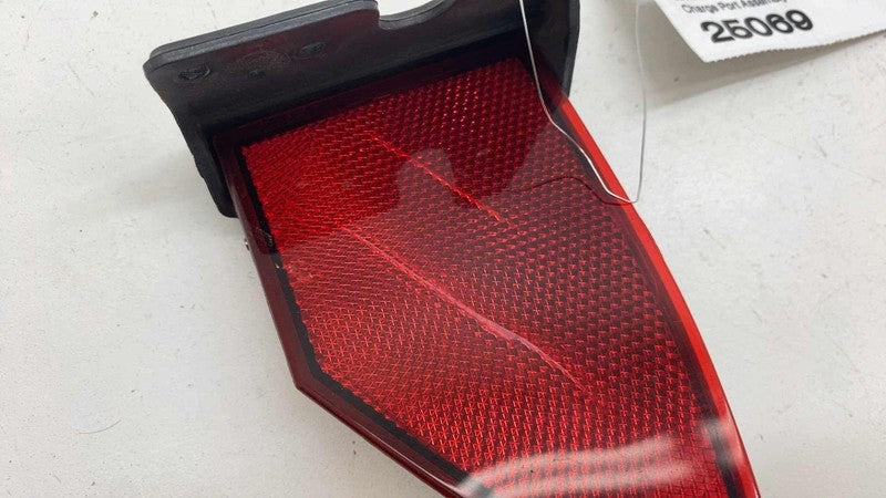 ⭕ 2012-2014 Tesla Model S Rear Driver Taillight Charge Port Cover Refl