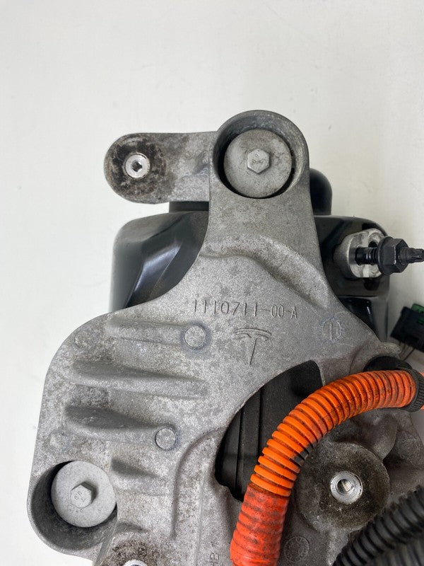 110215500C 17-20 Model 3 Air Conditioning A/C Compressor Pump w/ Wire Harness 1102155-00-C