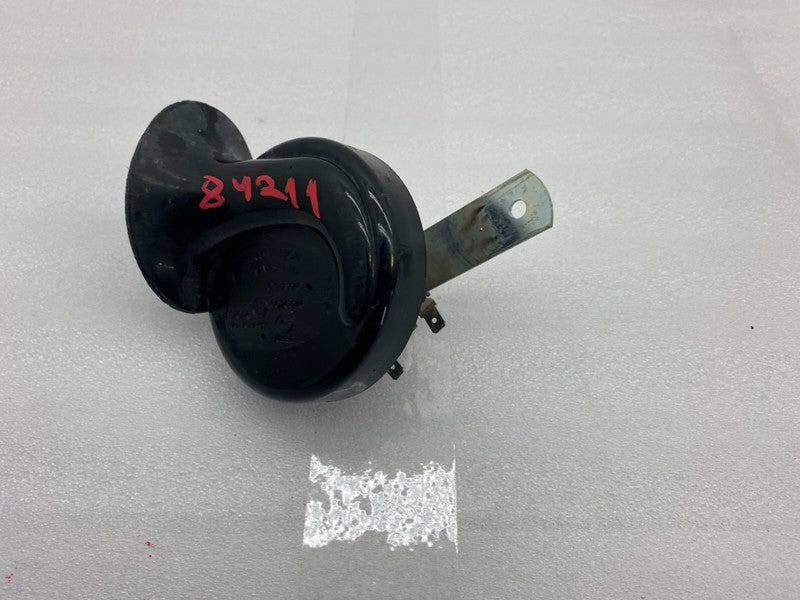 E1 0020046 ⭕ 2012-2020 Tesla Model S MS Seger High Pitch Tone Horn 12V 510 Hertz w/ Bracket