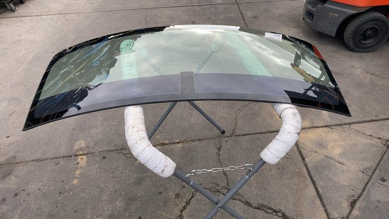 E9 43R-000495 ⭕ 2014 2015 2016 Chevy Silverado 1500 Front Windshield Glass E9 43R-000495