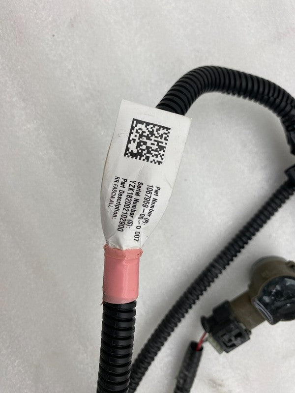 106795900D 17-23 Model 3 Rear Bumper Wire Harness w/ PDC Parking Assist Sensor 1067959-00-D