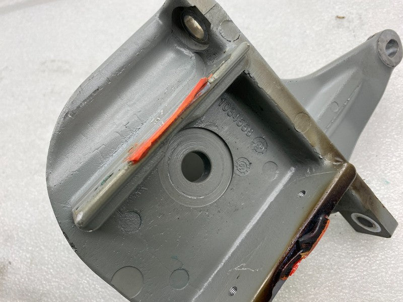 1034558 ⭕ 12-20 Model S Front Passenger Side Motor Mount Right RH - Dual Motor 1034558