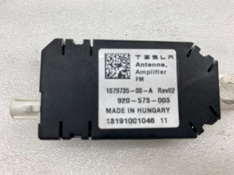 107973500A ⭕ 17-23 Tesla Model 3 Y Infotainment Antenna Amplifier AMP Radio FM 1079735-00-A