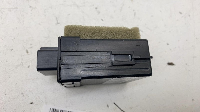 ⭕ 2012-2017 Jeep Wrangler Power Heated Seat Control Module Unit OEM 68