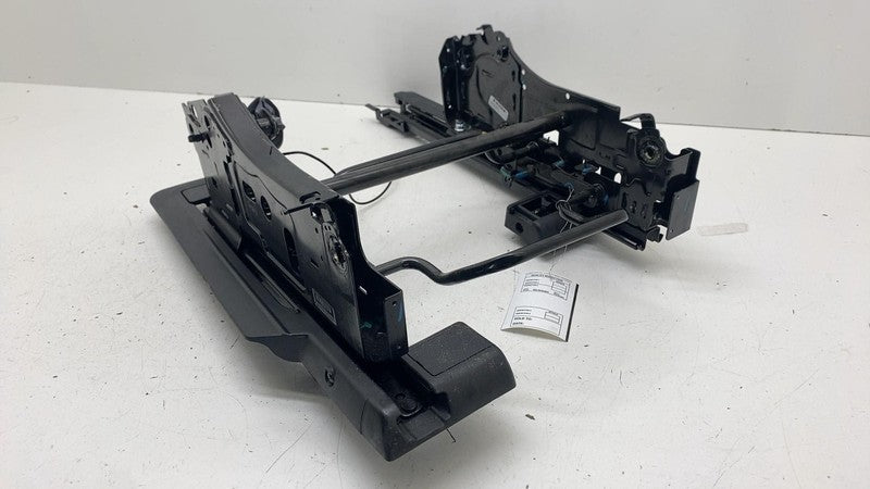 ⭕ 2022-2025 Rivian R1S Rear 2nd Row Driver Side Seat Rail Track Frame Left LH