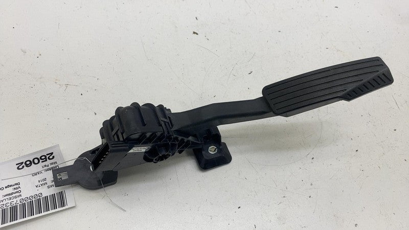 198800-3060 ⭕ 2006-2015 Mazda MX-5 Miata Gas Throttle Accelerator Pedal Pad Assy 198800-3060