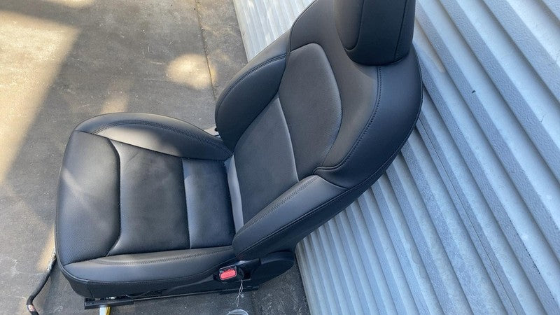 ⭕ 24-25 Tesla Model 3 Front Passenger Side 1st Row Seat Perforated Black Right