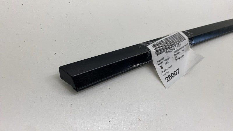 ⭕ 2020-2024 Tesla Model Y Rear Right Door Window Outer Belt Assy 14957