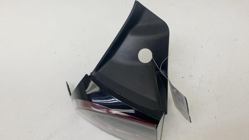 1077397 ⭕ 2017-2022 Tesla Model 3 Rear Exterior Taillight Outer Tail Lamp Left 1077397