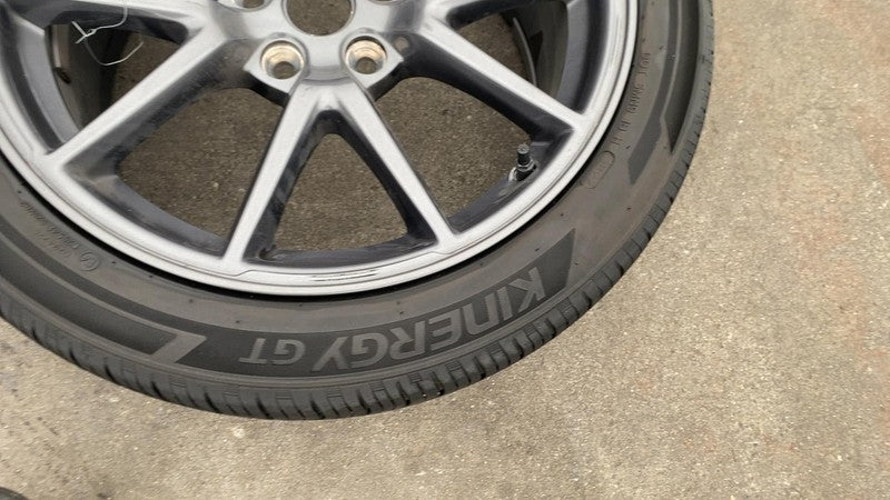 ⭕ 21-23 Model 3 Wheel Rim 18" inch 18x8.5J+40MM w/ Tire 235/45R18 1044