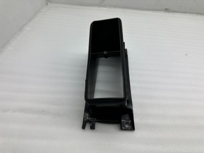 104621100E 2016-2020 Tesla Model S X Air Conditioning HVAC Intake Duct Adapter Housing Assy