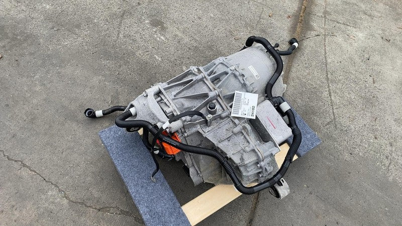 1120990 00 H 2020-2024 Tesla Model Y MY Rear Drive Unit Engine Electric Motor Low Current 3DU