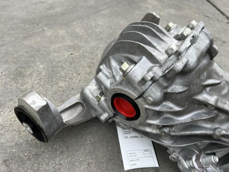 NA1J-39730 2019-2023 Mazda MX-5 Miata Rear Axle Differential Carrier w/ Mount Support A/T