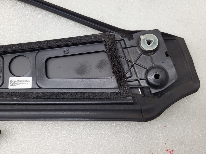 108390200B 16-20 Model X Right B-Pillar Applique Trim Molding w/ Camera & Seal 1092312-98-F