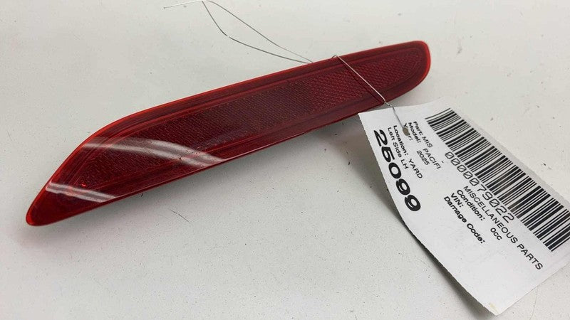 68230395AA ⭕ 2017-2025 Chrysler Pacifica Rear Driver Side Bumper Reflector Left 68230395AA