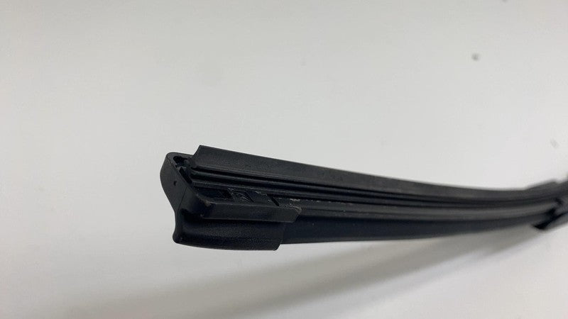 ⭕ 2022 Mercedes EQS 450+ Front Right Windshield Wiper Arm & Blade RH A