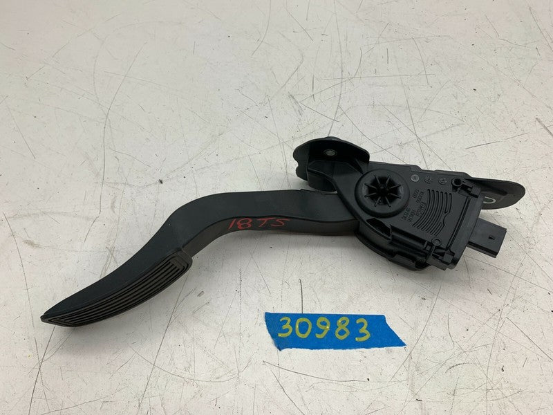⭕ 2016-2020 Tesla Model S Accelerator Throttle Pedal Assembly OEM BE5C