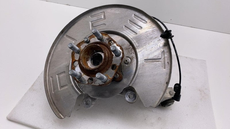 118841600F 2020-2024 Tesla Model Y Rear Right Spindle Knuckle Hub w/ ABS & Dust Shield OEM