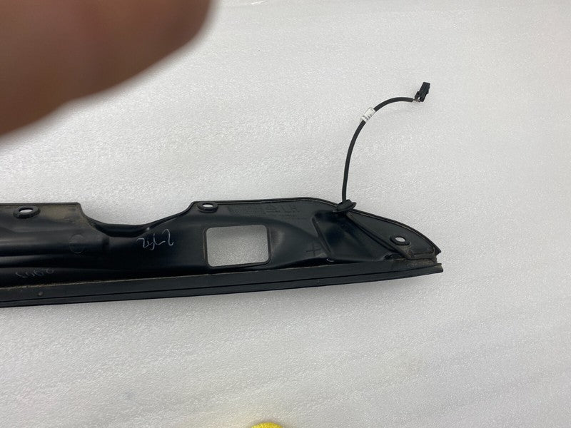 6007576 00 ⭕ 12-23 Model S Rear Driver Left Tailgate Trunk Pinch Sensor Trim Mold 1005361