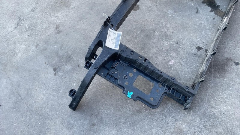 64101K4500 2018-2021 Hyundai Kona MK1 Front Bumper Radiator Core Support Frame Bracket OEM