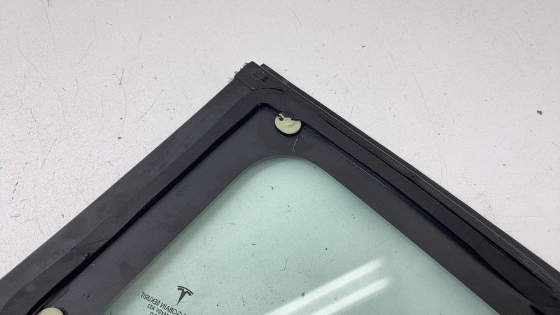 1080706-00 ⭕ 2017-2020 Tesla Model 3 M3 Rear Right Quarter Fixed Window Glass RH 1080706-00