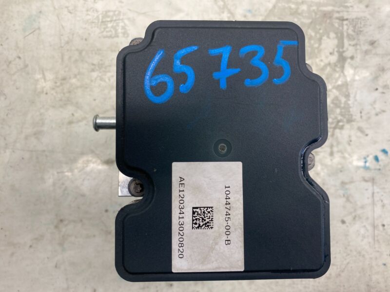1044745 00 B 2017-2023 Tesla Model 3 Y Anti-Lock Brake System ABS Pump Module Unit Assembly