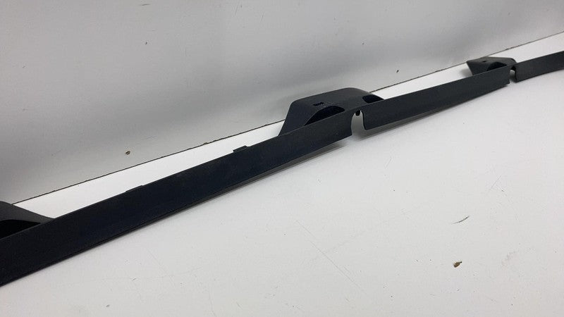 PT00028767 ⭕22-24 Rivian R1T R1S Front Hood Windshield Hider Flange Trim Molding PT00028767