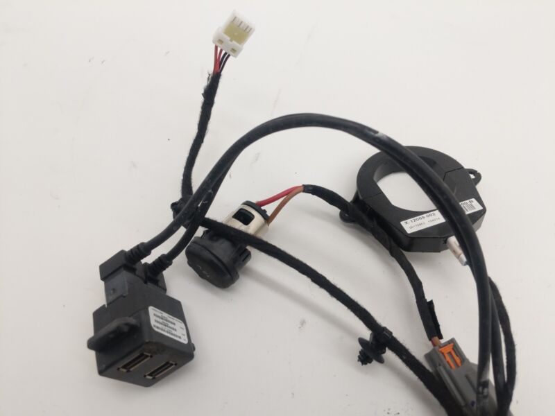 1004418 00 L 2012-2020 Tesla Model S Center Console Harness Keyless Antenna Module Receiver