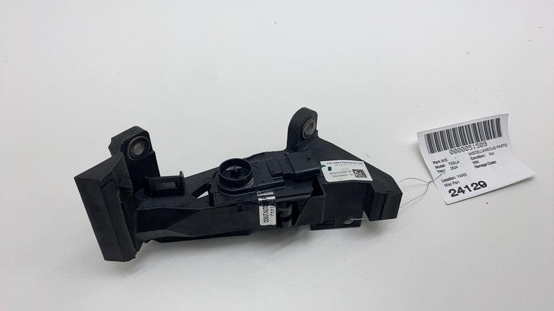1250695 01 B 2024-2025 Tesla Cybertruck Accelerator Pedal Support Base