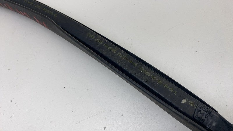 191098300E ⭕ 24-25 Model 3 Front Left Primary Body Weatherstrip Rubber Seal LH 1910983-00-E