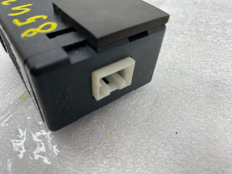 WC1U293C ⭕ 2008-2013 Infiniti G37 Front Left Keyless Entry Theft Locking Control Module