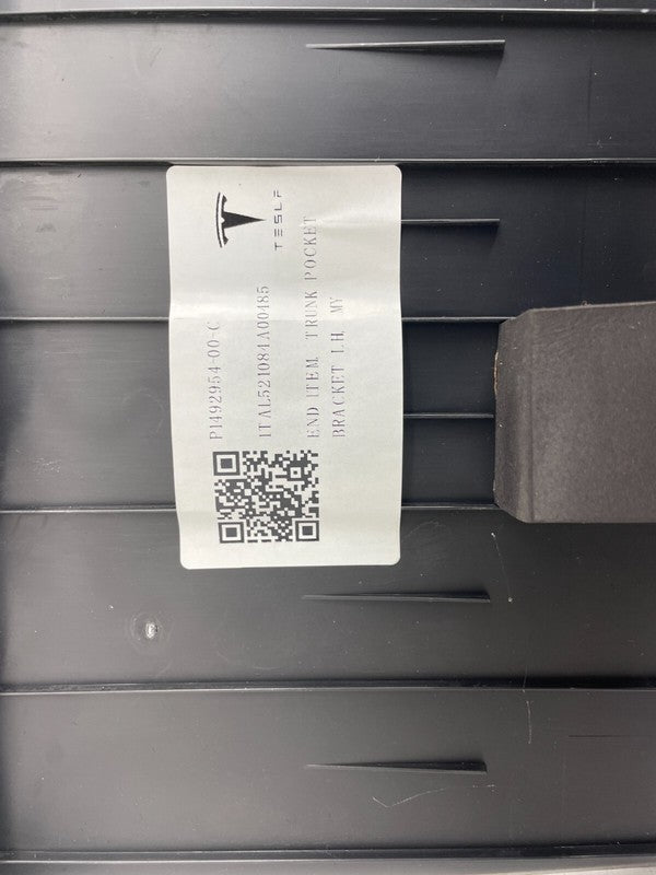 1492954 00 C ⭕20-24 Tesla Model Y Rear Driver Side Trunk Pocket End Bracket Left 1492954-00-C