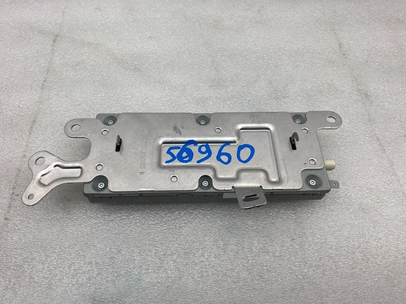 1079749 00 D 2017-2023 Tesla Model 3 Harman Becker HBZ502 Radio FM/HD Receiver Control Module