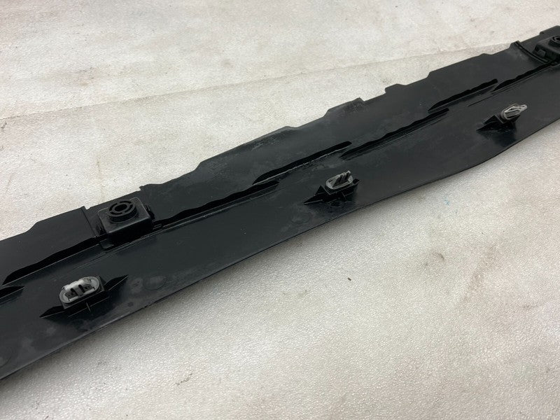 1089828 00 D ⭕ 17-22 Model 3 M3 Lower Left Base Rocker Cover Panel Skirt Molding 1089828-00-D